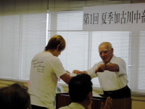 2014年8月5日　夏季加古川中畜牛枝肉共励会　加古川中央畜産荷受株式会社社長賞　交雑種の部　最優秀賞出品者の表彰